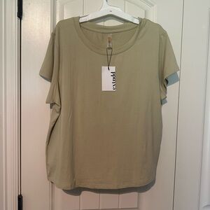 Khaki stretch tee